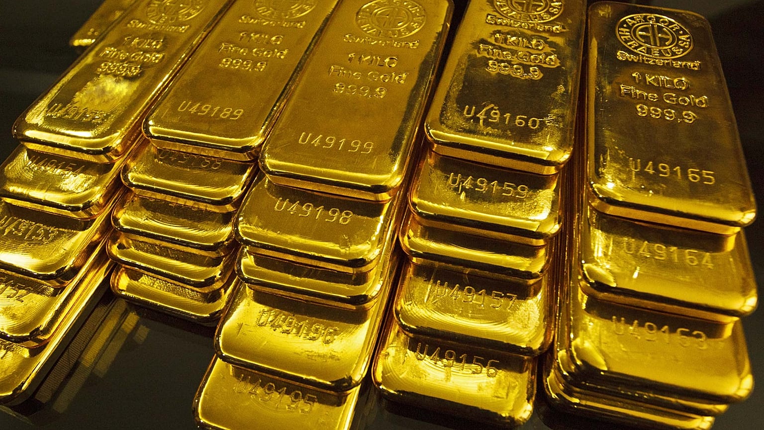 Gold posted its largest weekly drop since early June.  Source: Euronews